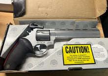 Load image into Gallery viewer, USED Taurus Raging Bull .454 Casull

